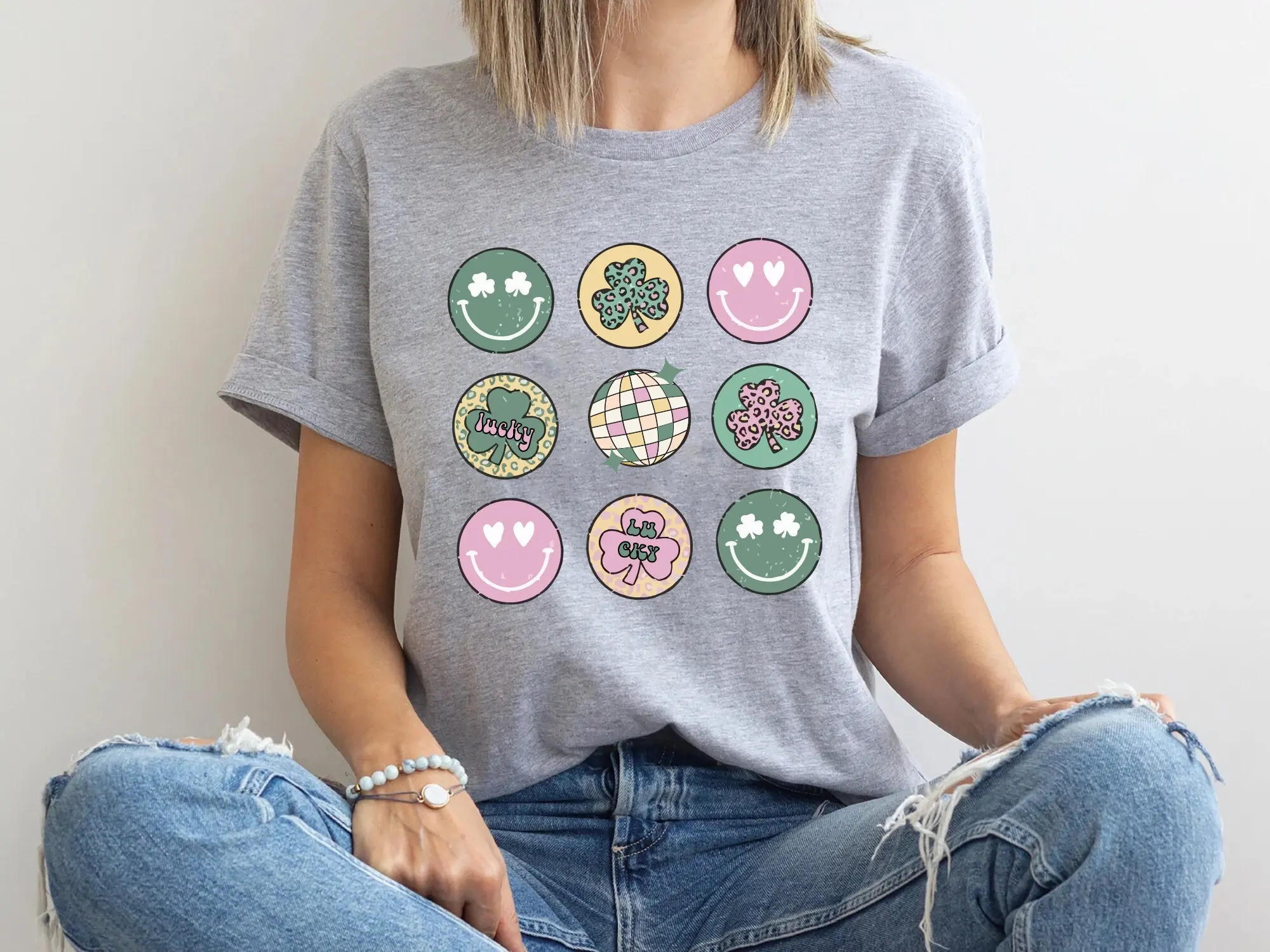 

Женская футболка с леопардовым принтом, с принтом