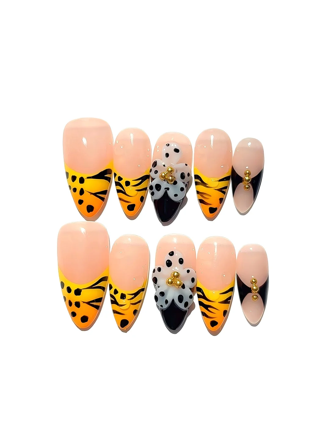 

Vintage Floral Press-On Nails, Short Square Fake Nails with Pearl Details（D501）