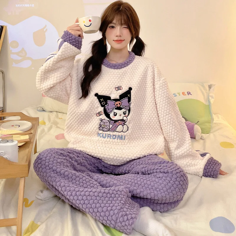 

Женские пижамы и брюки, милый костюм Kuromi Hello Kitty Sanrios, аниме Kawaii, осенне-зимний кардиган, плюшевый коралловый флис, домашняя одежда с героями мультфильмов