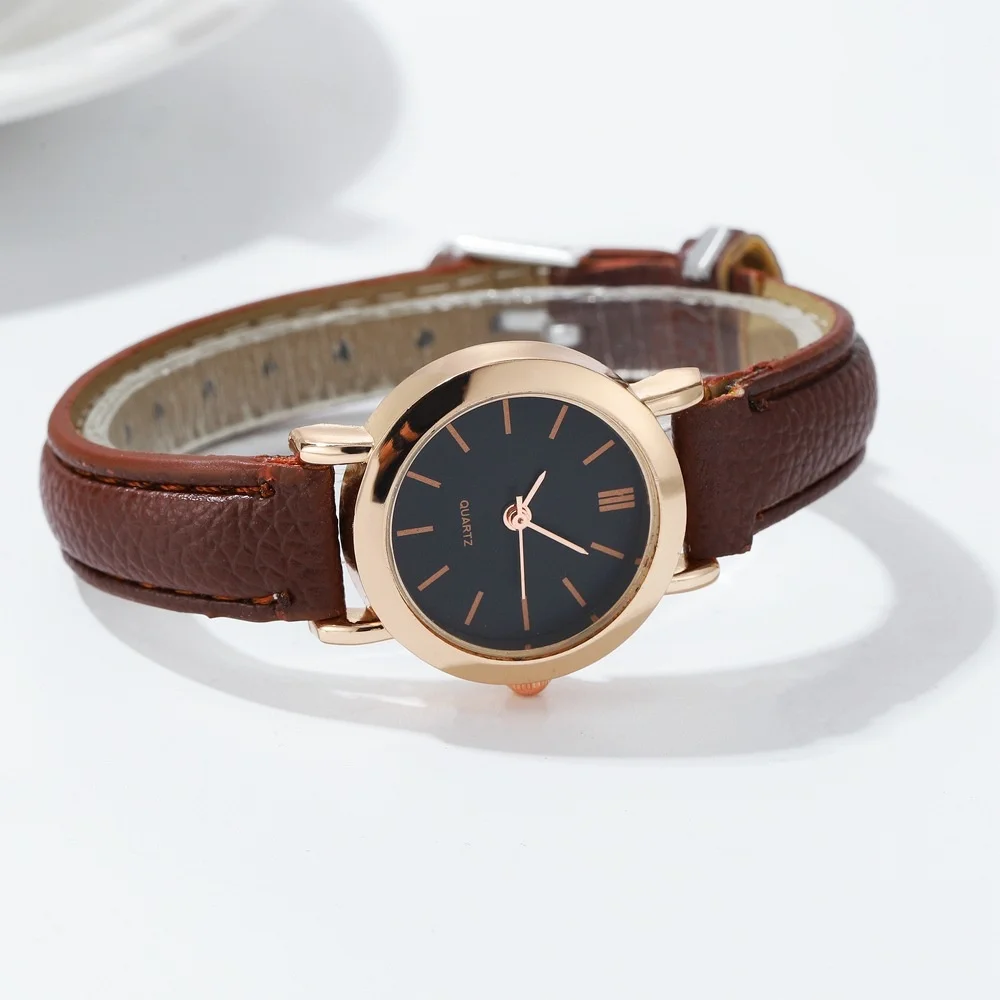 Mode kleine wijzerplaat dameshorloges casual lederen band quartz horloge