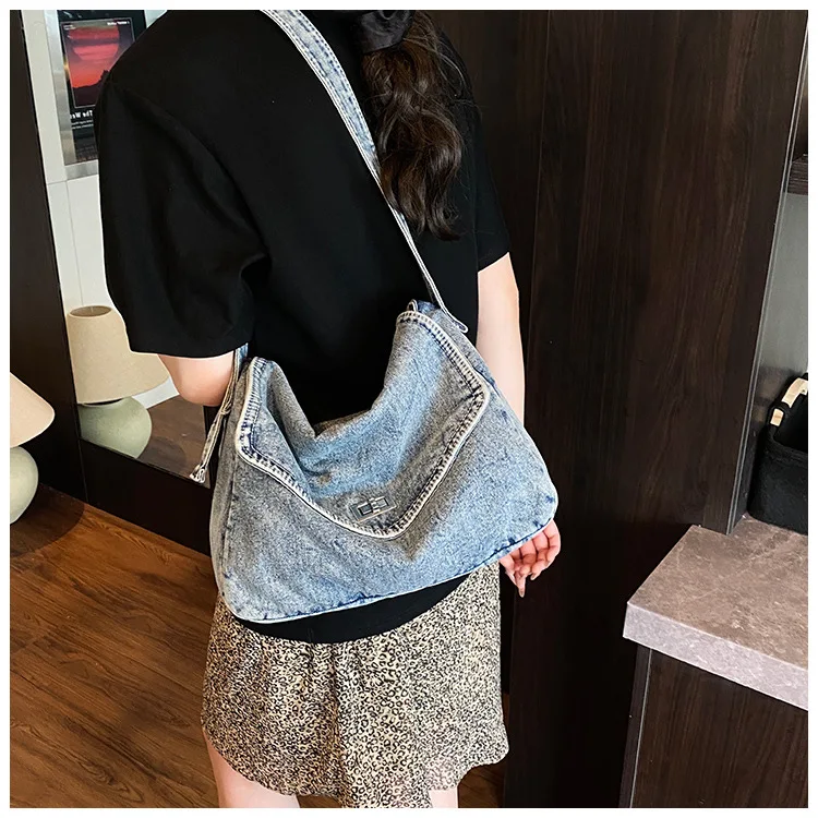 Denim Fabric Flap Messenger Bags For Women Blue Large Capacity Shoulder Crossbody Bag Casual Street Zippered Retro Handbags 2026