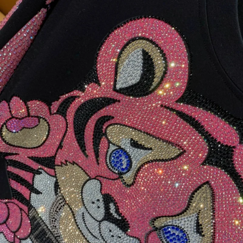 شخصية Y2K موضة زائد تي شيرت صيفي جديد مع تصميم حروف النمر الماس تنقش بالإضافة إلى تي شيرت المرأة للاستخدام في الشارع