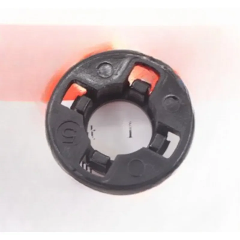 

1pc Front Engine Hood Strut Fixing Buckle Sleeve For BYD SuRui G5 Yuan EV Song