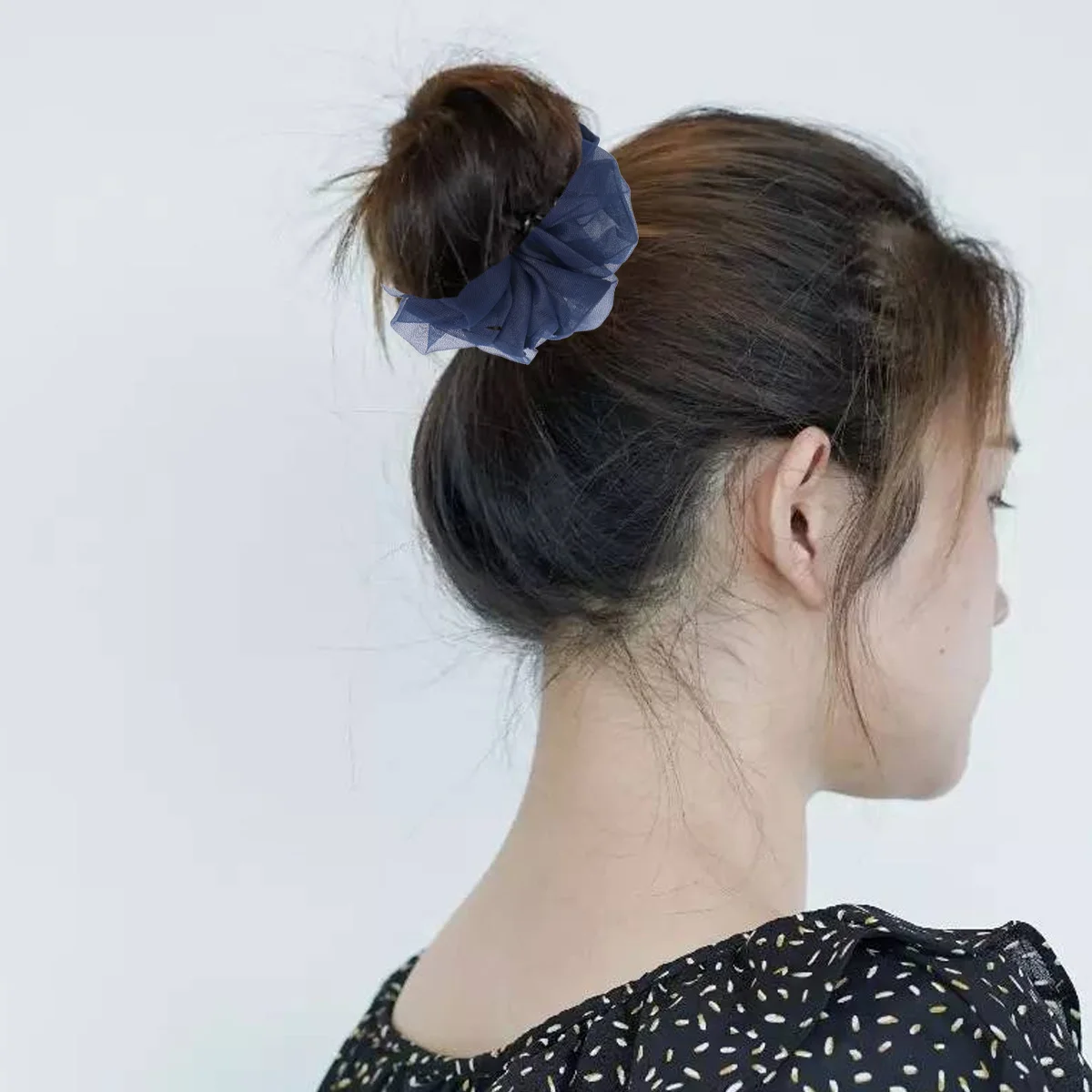 

5pcs Yarn Ties Simple Ponytail Holders For Women Colorful Cloth Material Lightweight Summer Hair Accessories Decorations Protect