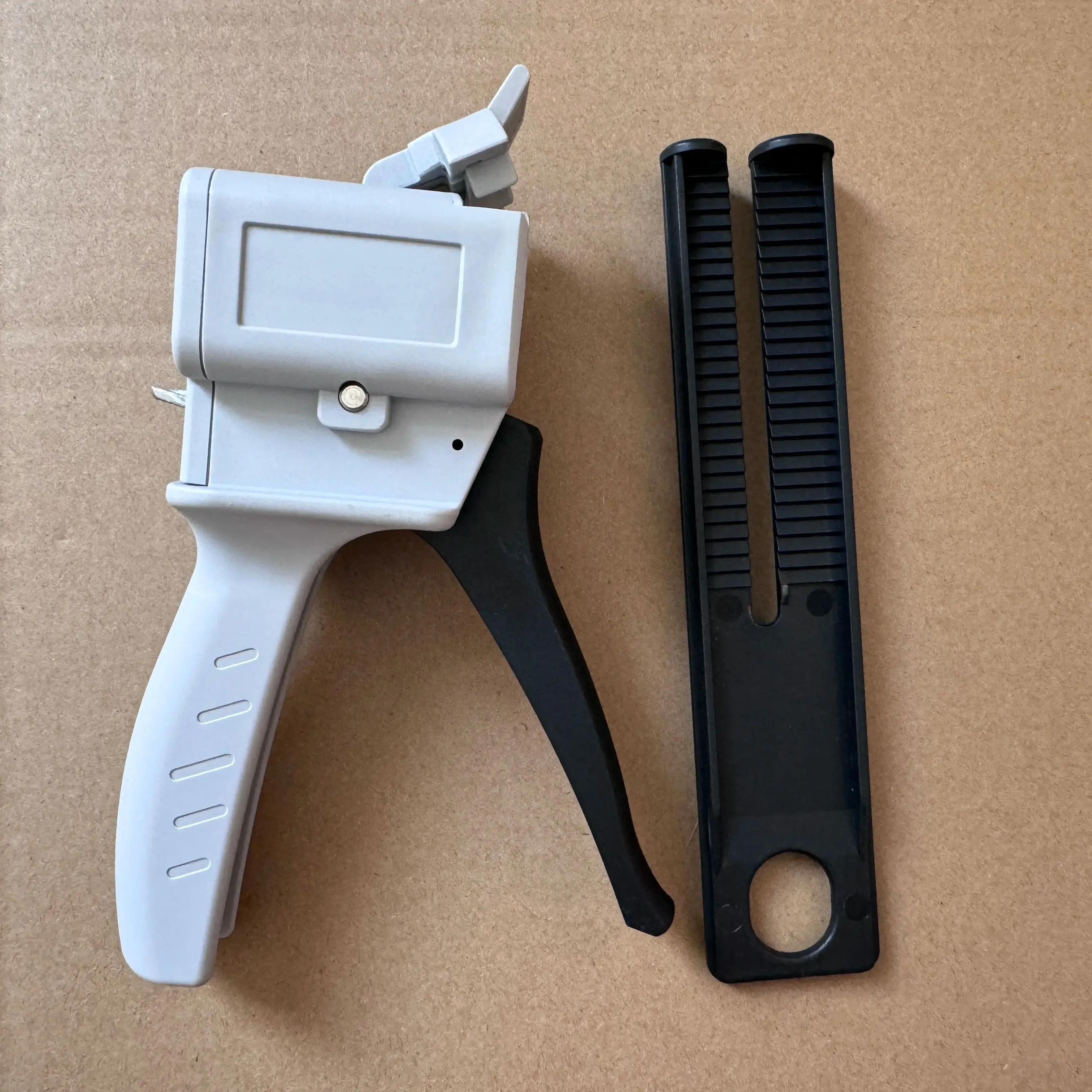 بندقية توزيع خلط الانطباع الأسنان 50 مللي 1:1/1:2 مسدس توزيع عالمي 4:1 10:1 مسدس توزيع مطاط السيليكون