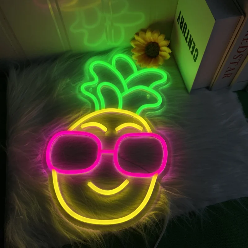Pineapple neon, USB powered, brightness adjustable, suitable for bars, restaurants, summer parties, etc