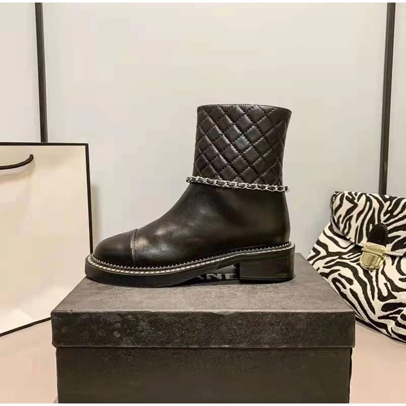 2023 Fashion Luxury Brand Women Ankle Boots High Quality Leather Autumn Mid-Calf Boots Side Zipper Chain New Design Black Shoes