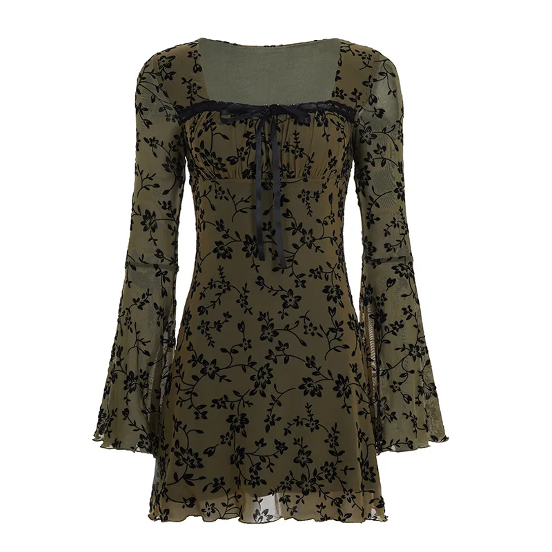 Niche Vintage Floral Contrasting Square Neck Lace-up Waist Flared Sleeves A-line Slimming Long Sleeve Dress Short 2025