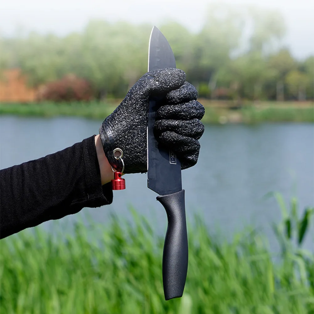 Fishing Gloves with Magnet Release Fisherman Professional Catch Fish Gloves Anti-slip Fishing Catching Gloves Puncture Resistant