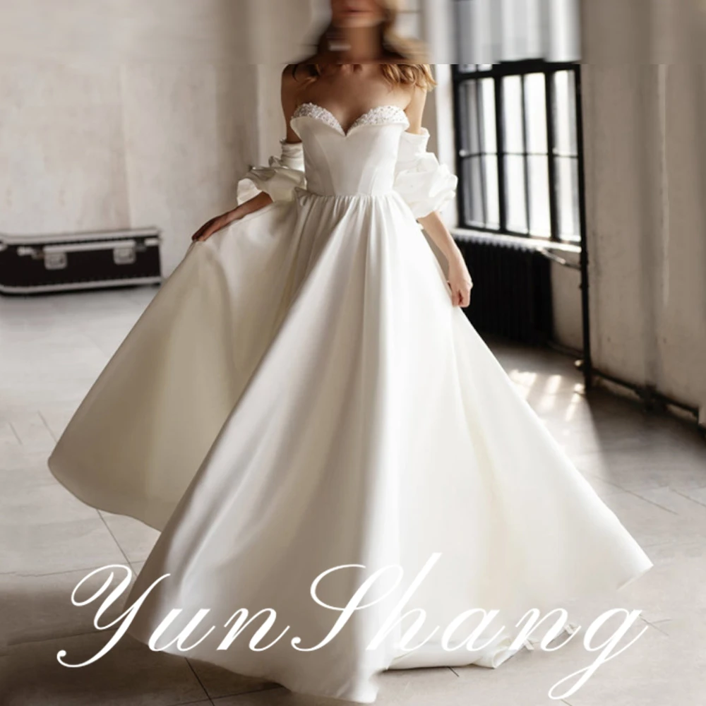 YunShang Personalizzato Boho Matrimonio di Lusso Dell'innamorato Del Manicotto di Soffio Backless Lace Up Sweep Train Bordare Abito Sexy Raso Robe De