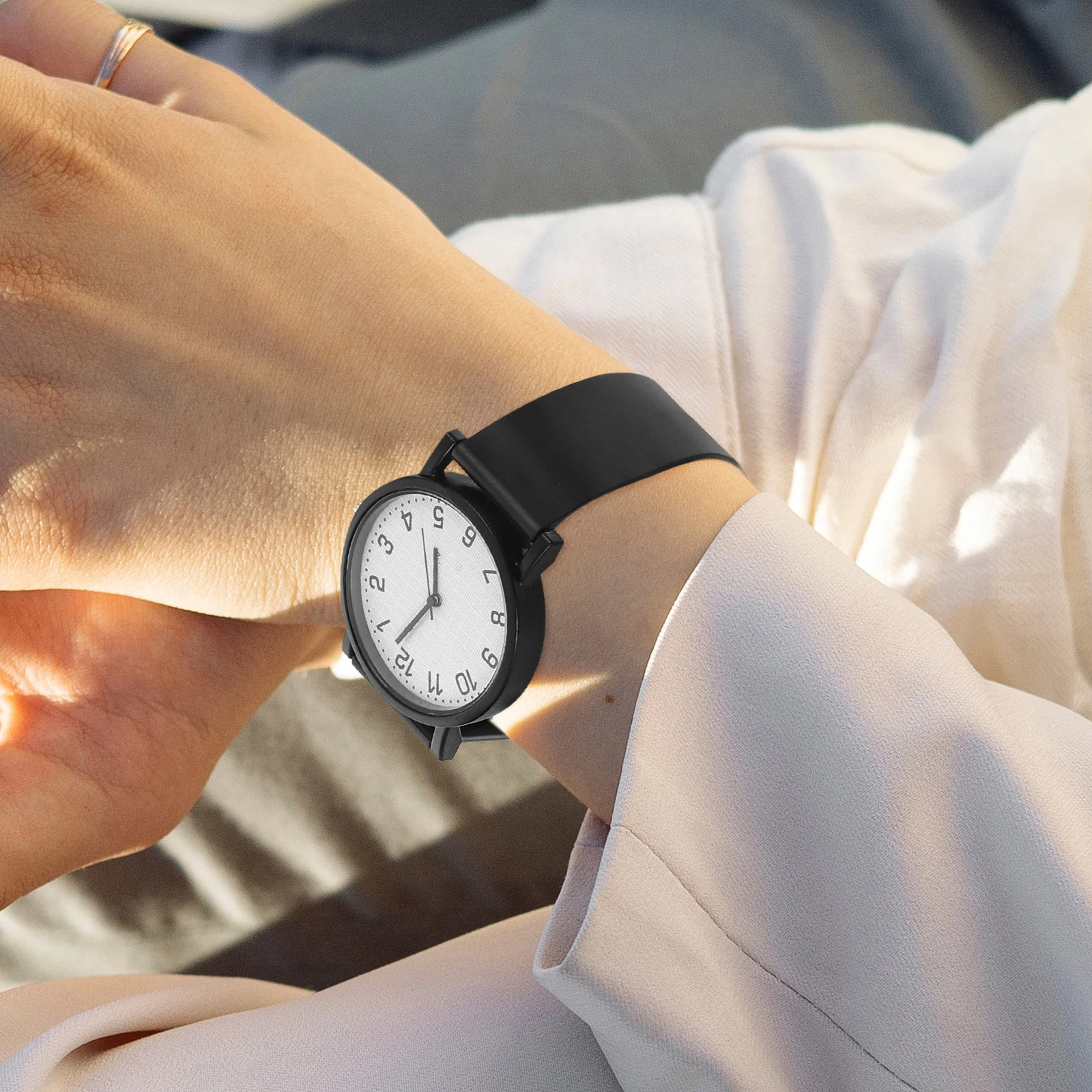 

Stylish Wrist Watch For Students Adjustable Kids Watches Simple Clear Dial Durable Lightweight Comfortable Gift