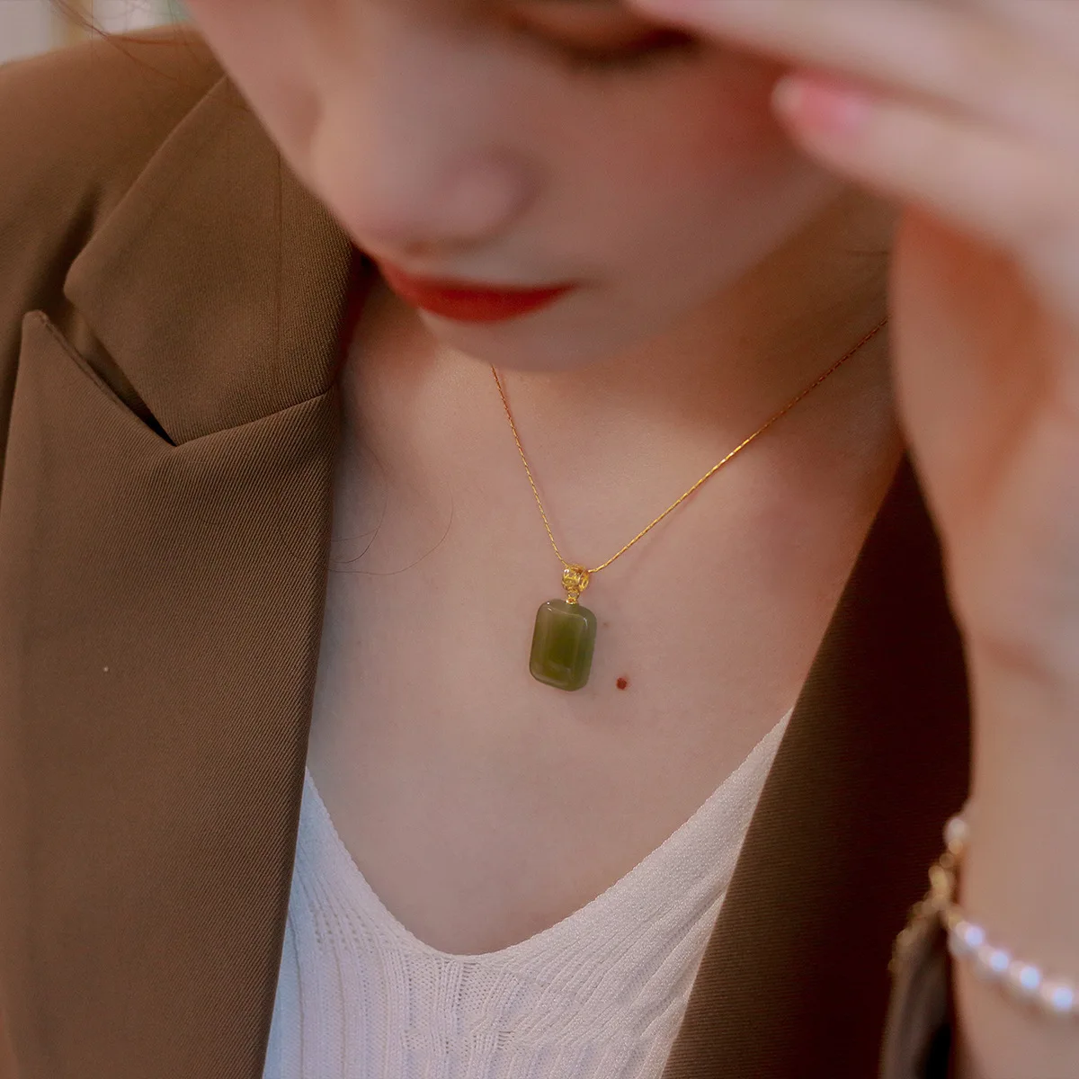 Ventfille Hetian Jade Pendant Necklace for Women Girl Gift Light Luxury Niche 2022 New 14k Gold Plated Clavicle Chain Jewelry