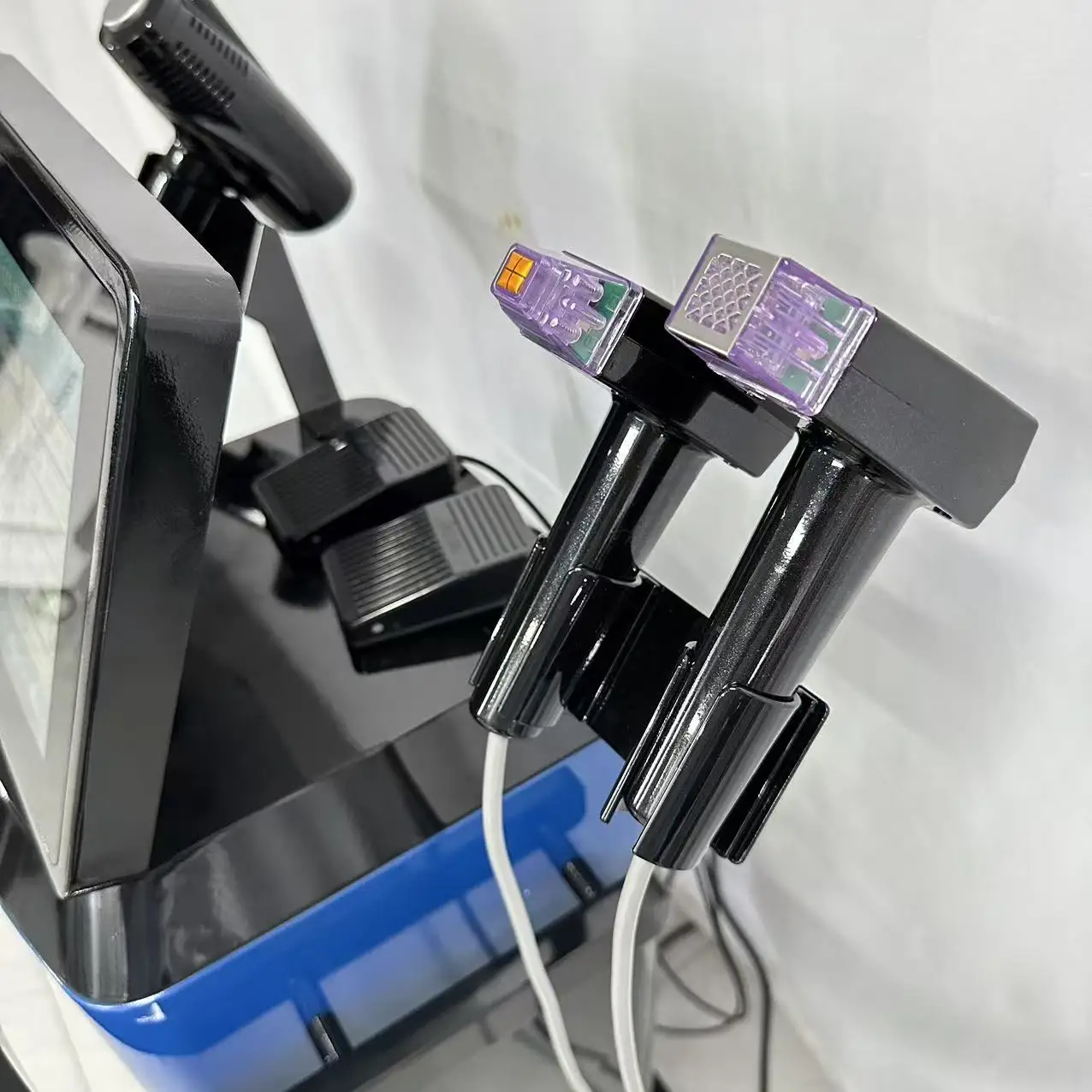 

Коробка с иглами. Тарифы оплаты в реальном времени. Кастомизация загрузочного устройства. Разница в цене. №7