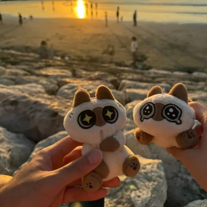 جديد شركة Azukisan'S أفخم المفاتيح قلادة الكرتون سيامي القط أنيمي الطرفية ظهره ديكور اللعب عيد الميلاد اللعب الهدايا