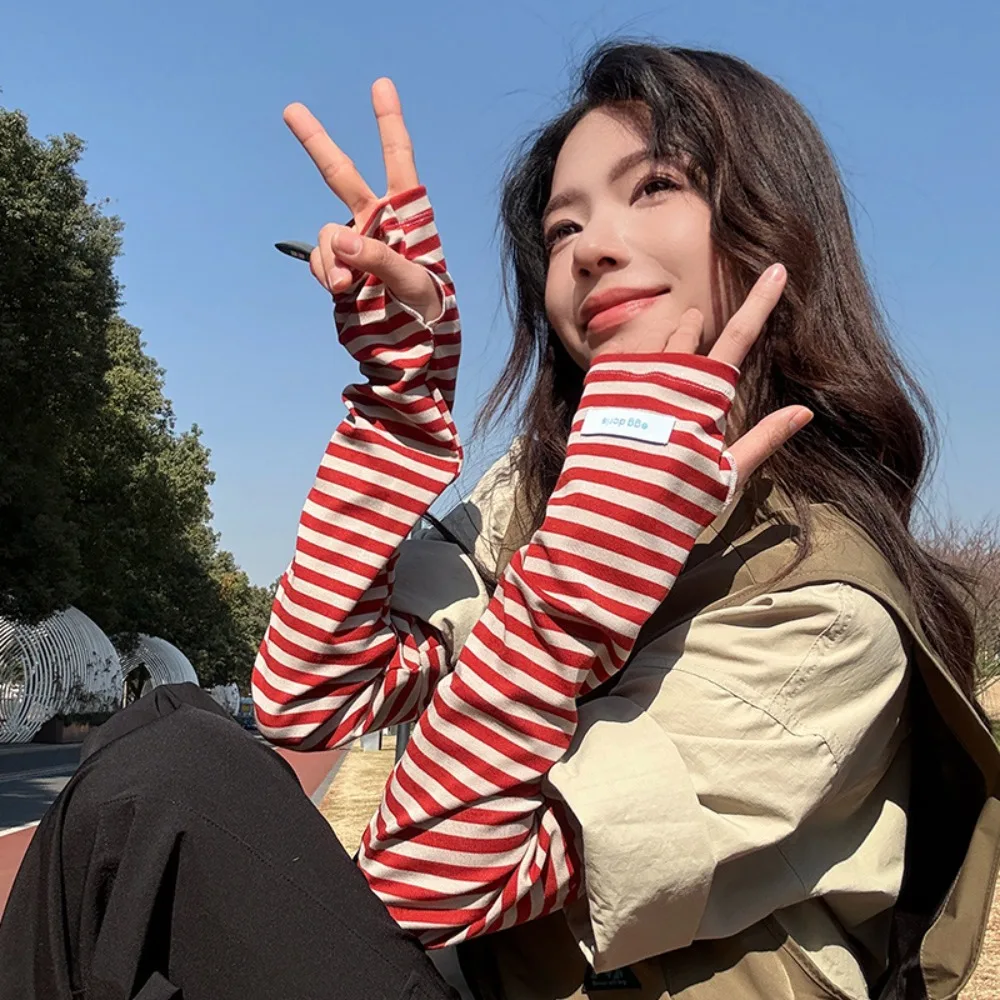 通気性のあるアームプロテクションストライプアイススリーブルーズ抗UV日焼け止めスリーブ弾性UV断熱夏サイクリングスリーブ夏