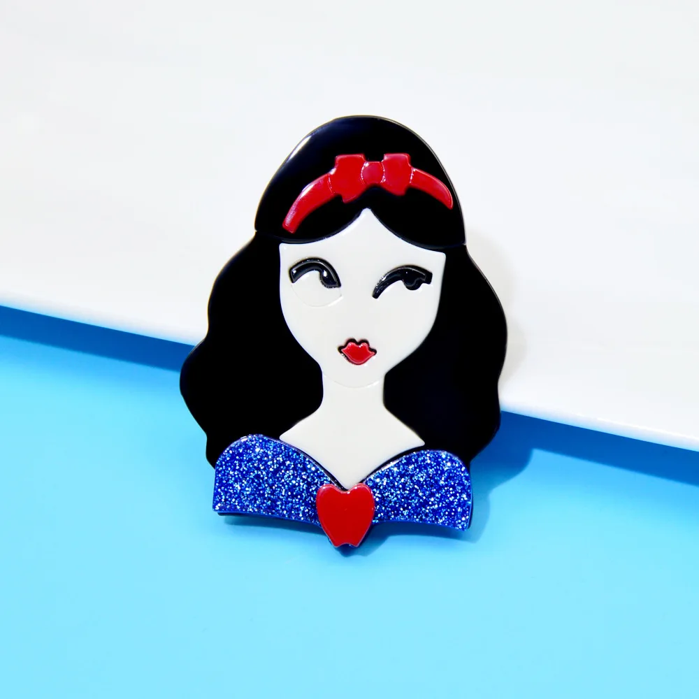Miniso アクリル酸酸プレート白雪姫ブローチ女性のピンブルーファッションブローチ