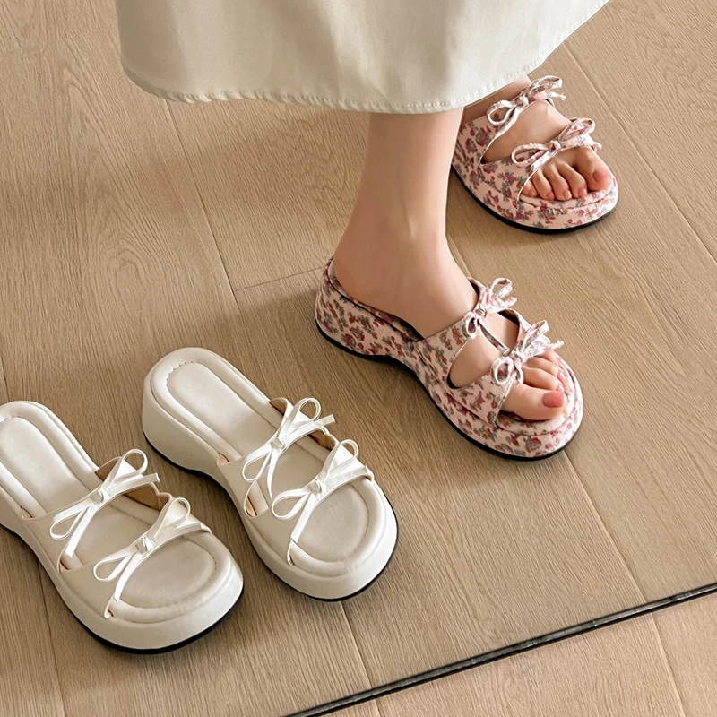 

French Floral Platform Sandals Women's Summer Wear 2026 New Wedge Open-toe Sandals