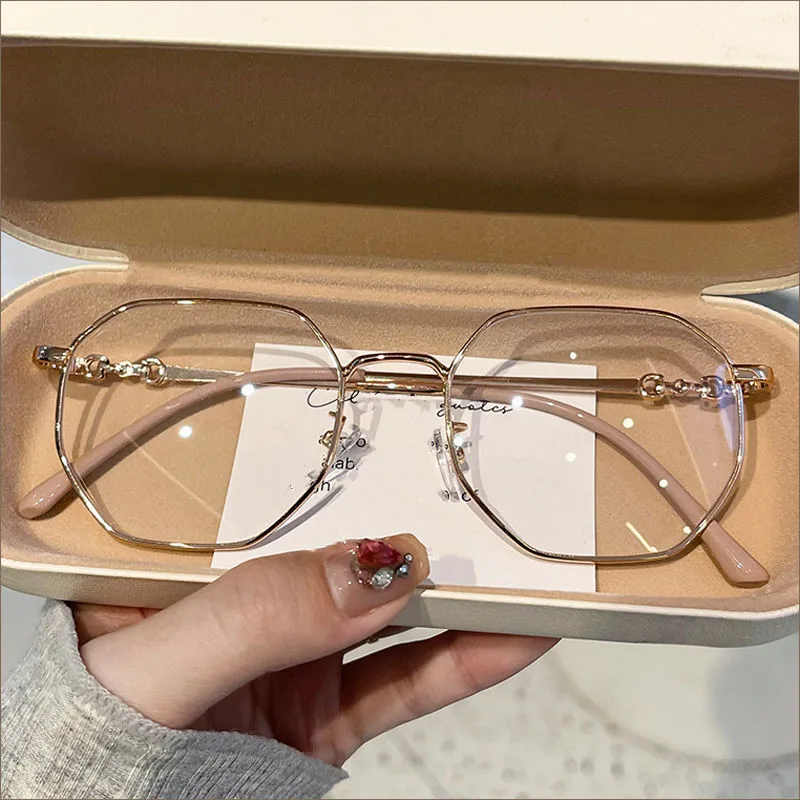 Elbru Women Anti-blue Light Myopia Glasses Vintage Metal Irregular Nearsighted Eye Glasses Unisex Myopic Eyewear Diopters 0-1-6