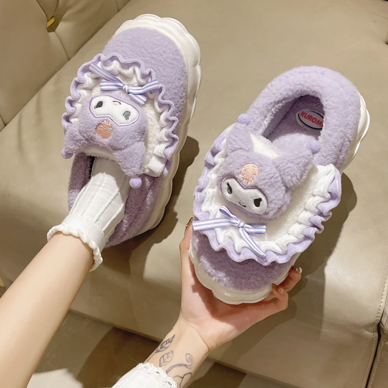 Kawaii Sanrio Hello Kitty Fuzzy Slipper Cinnamoroll Kuromi My Melody Women Winter Plush Non Slip Slippers Cute Home Flat Shoes