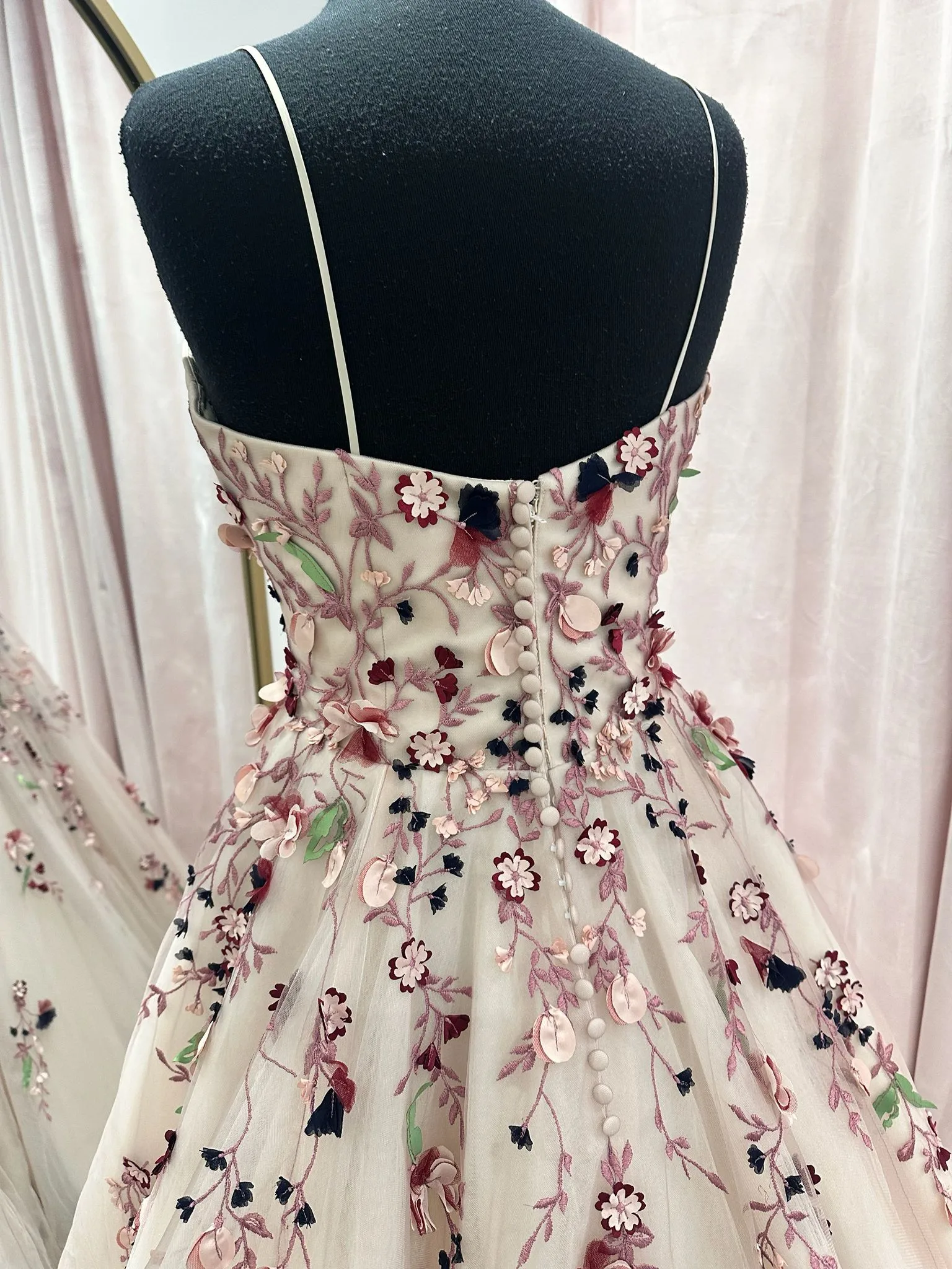 Personalizado 2026 feminino elegante vestido de princesa alça de casamento querida bordado adesivos fio bordado novia