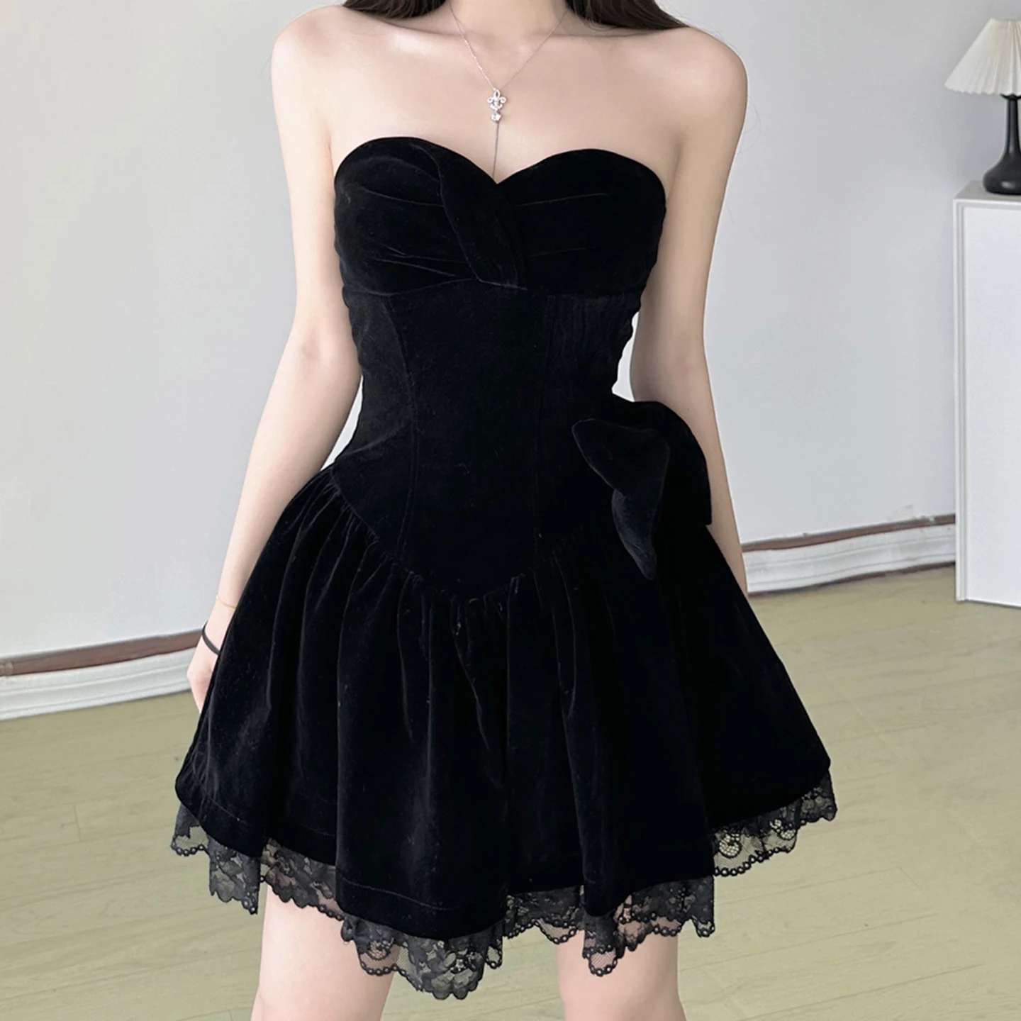 

Sweet Bow Lace Trim Velvet Dress Clubwear Slim Sleeveless A-Line Mini Dresses For Women 2025 Autumn Winter Fashion Streetwear