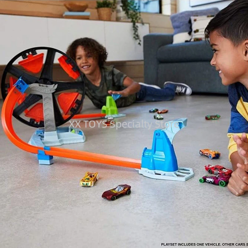 Hot Wheels Action Spinwheel Challenge Spielset mit Track Launchers Schwungrad gegen Track Set Kinder Geburtstag Geschenkset gjm77