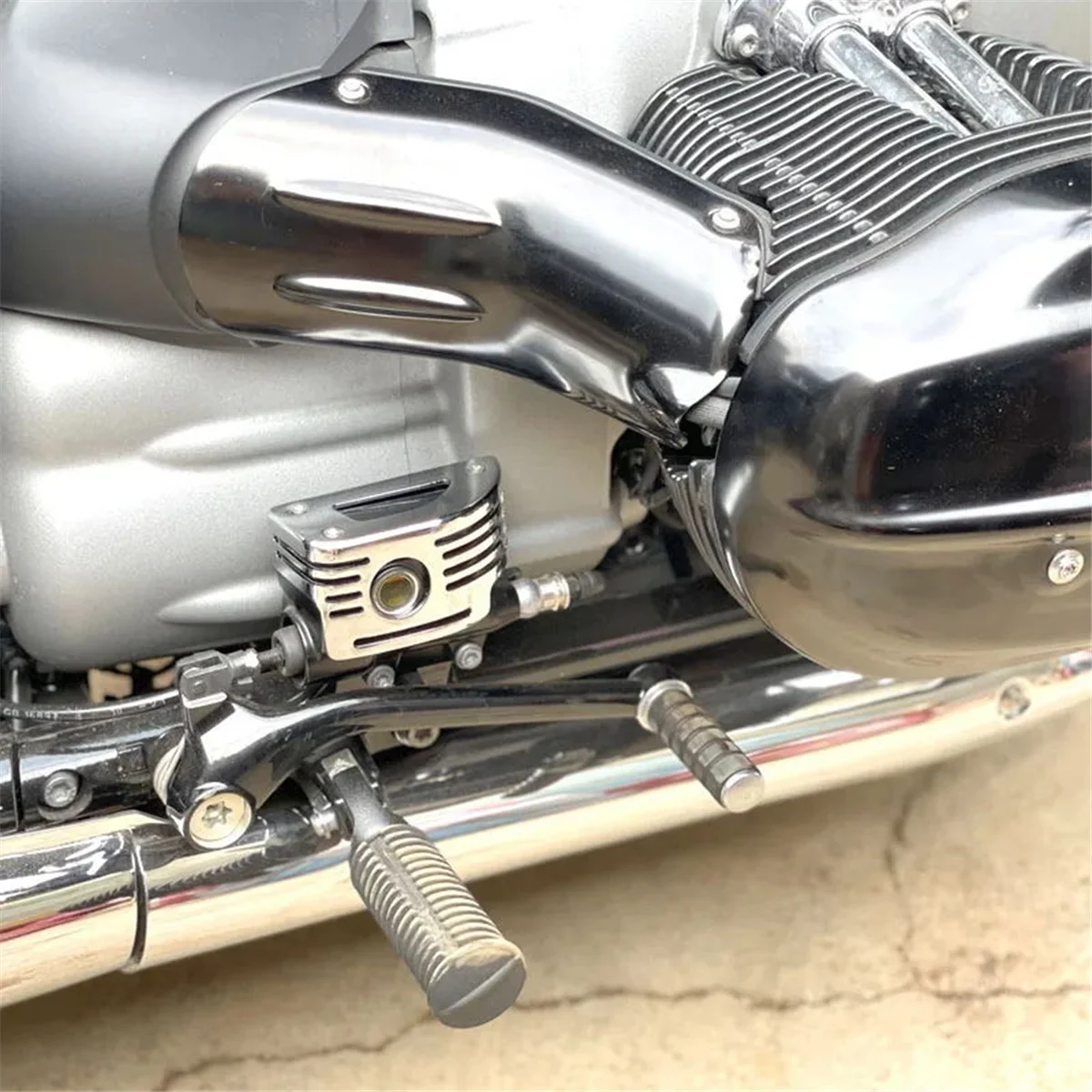 T61c_Motocicleta tampa do reservatório de fluido de freio traseiro protetor de proteção para BMW R18 Classic Transcontinental R18B (prata)