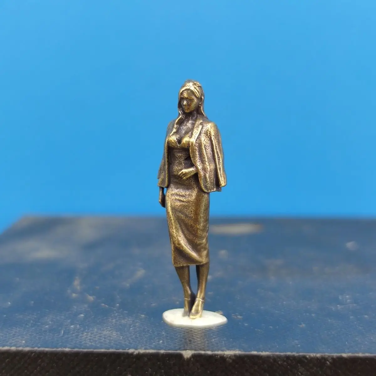 Brass Material Modern Miko Beauty Second Release Doll Model Action Figure Paintable Miniature Sandbox 1:43 Figure