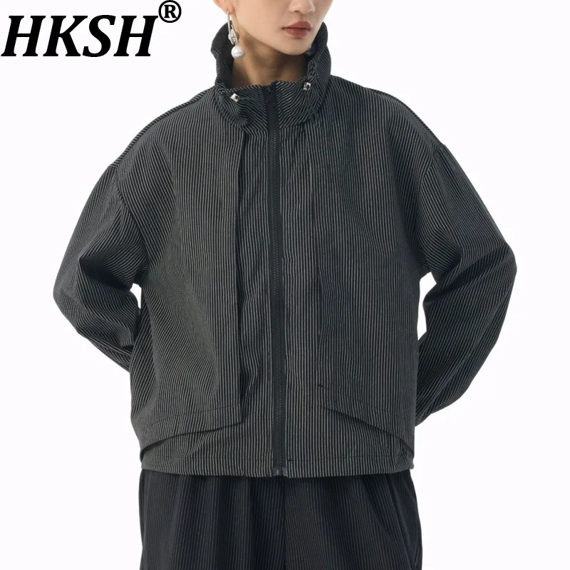 

HKSH Spring Autumn New Women's Short Jacket Fake Two-Piece Striped Stand Collar Zipper Versatile Streetwear Casual Coats HK16076