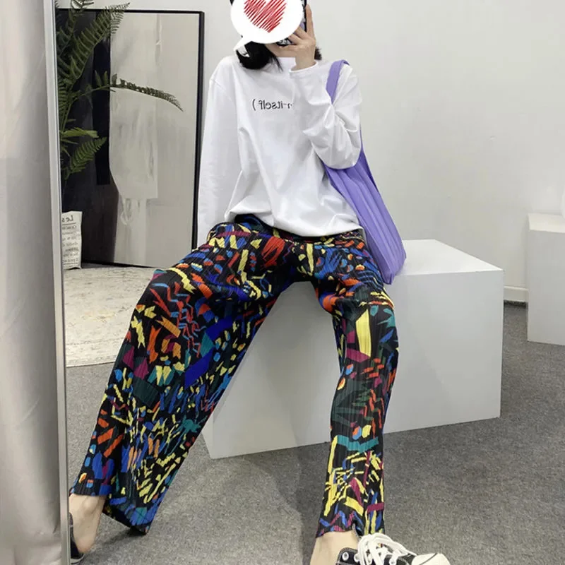 

2023 Summer New Fashion Interesting Color Geometric Graffiti Printing Pleated Trousers Loose Casual Wide-Leg Pants