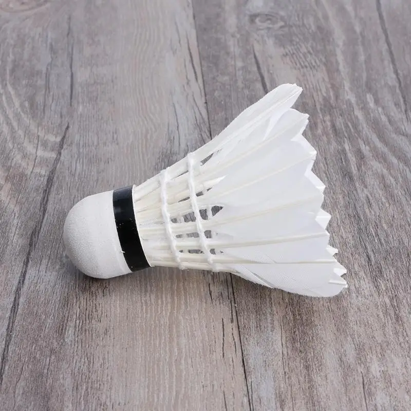 K1kd 4pcs ليلة الظلام ملونة LED LED كرة الريشة مكوك النار