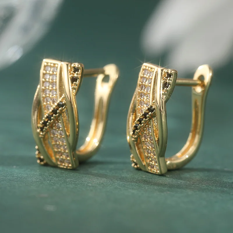 Gorgeous Gold Color White CZ Dangle Earrings Woman Geometric Surround Party Daily Wear