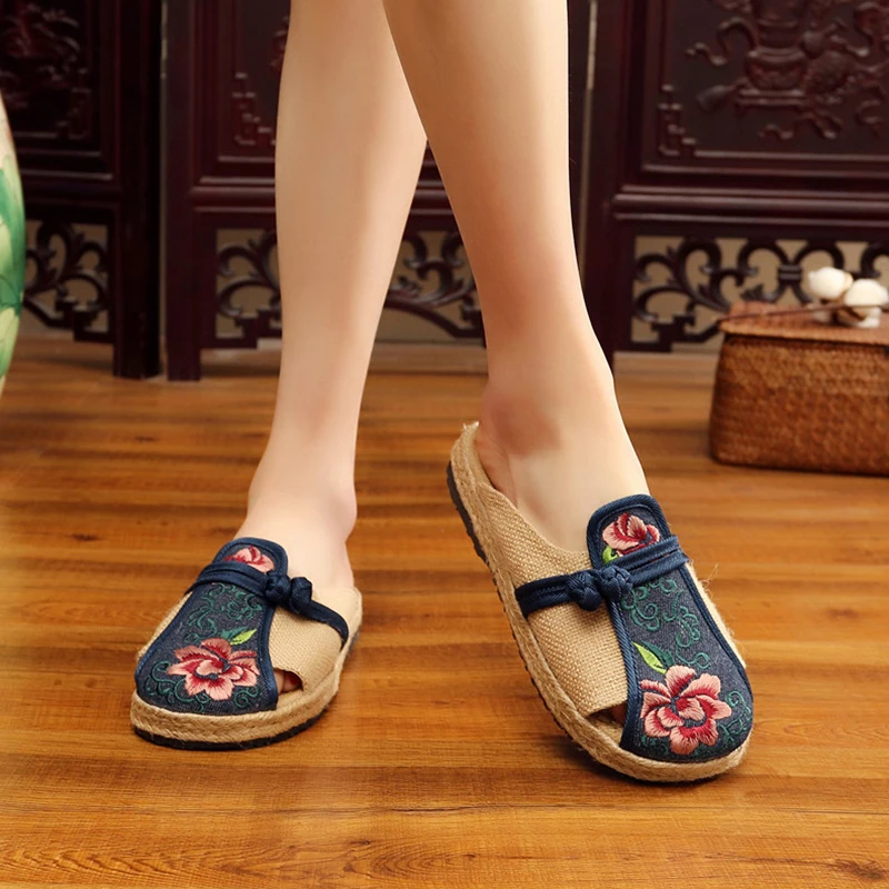 Veowalk Flower Embroidered Handmade Women Linen Cotton Flat Espadrilles Slippers Summer Retro Ladies Casual Comfort Mules Shoes