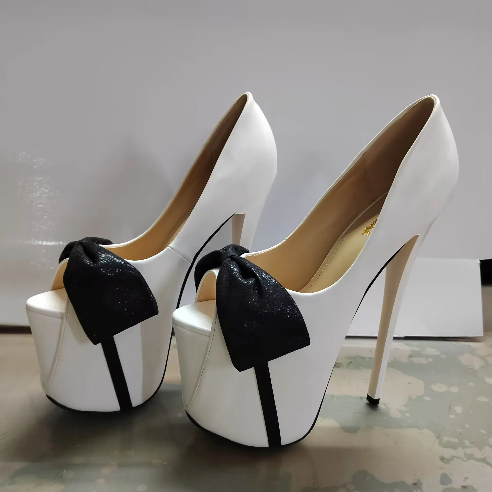 

SDTRFT 2026 Туфли на платформе и шпильке, ультратонкие туфли на высоком каблуке 22 см, женская вечерняя женская обувь с открытым носком, туфли-лодочки для подиума