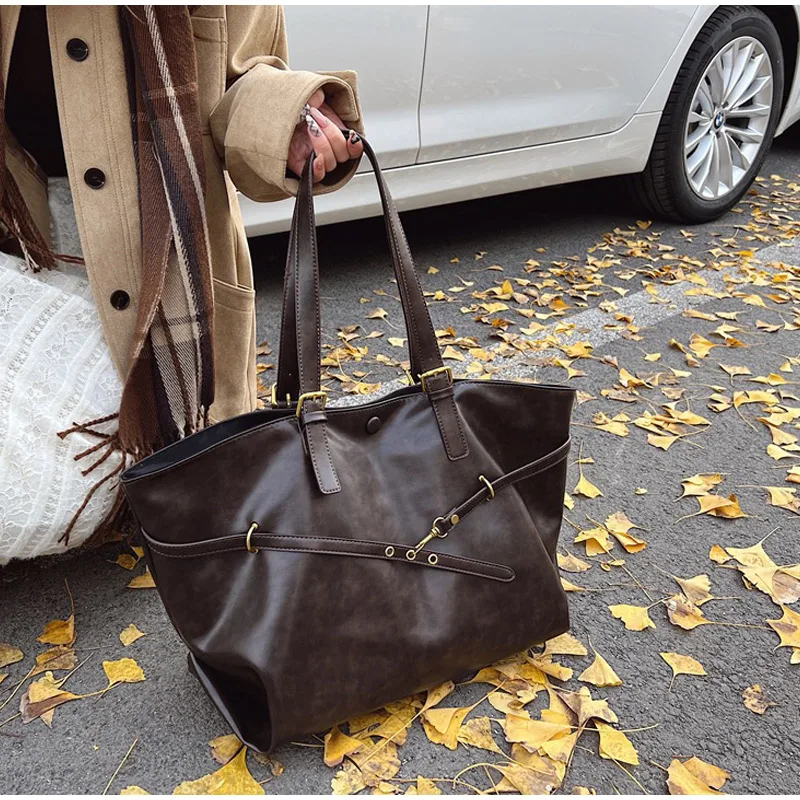 Europa Amerika Mode Einkaufstasche Retro Große Kapazität Umhängetaschen High-End Einfarbig Casual Bag Premium Leder Pendler Taschen – Detail 6