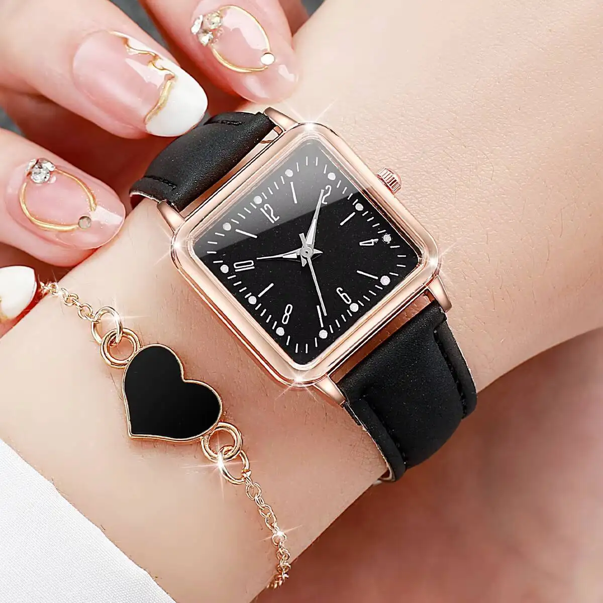 2PCS/Se Women's Watch Fashion Square Leather Band Quartz Wristwatches Heart Bracelet Set Relogio Feminino