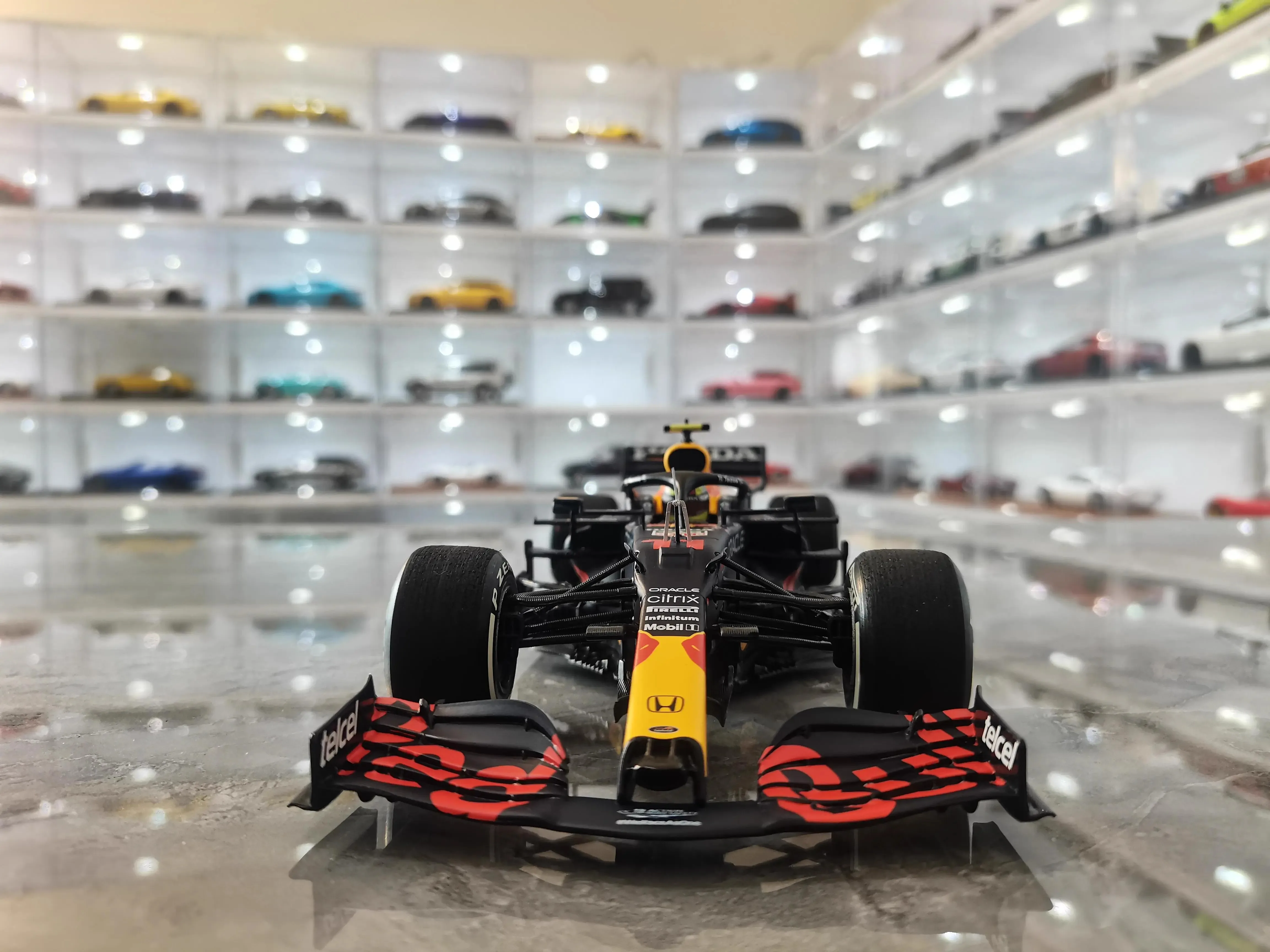 1:18 Minichamps F1 Car Model Red Bull 2022 Monaco Sergio Perez Rb18 #11 Collectible Children Toys Checo F1 Car Birthday Gift