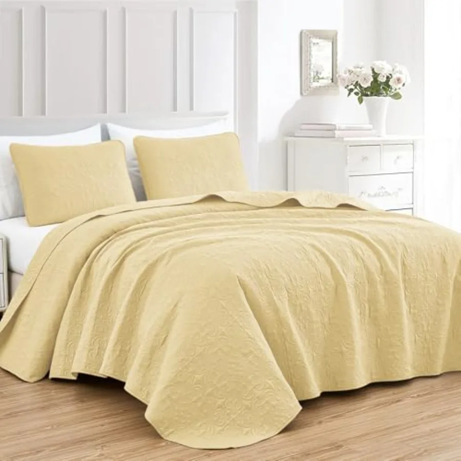

Luca 3-Piece Oversized Bedspread Set Size Soft - Summer Quilt Lightweight Microfiber Bedspread 100 x 106 - Floral Medallion Pat