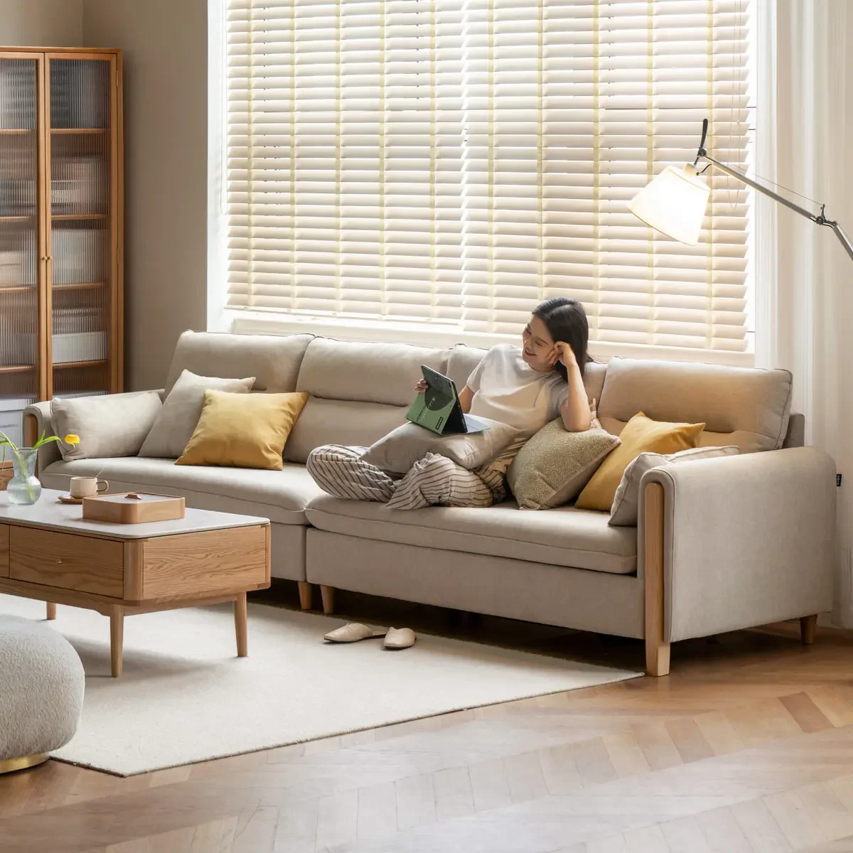 Fabric sofa simple modern living room three-person solid wood sofa small apartment corner cloth sofa