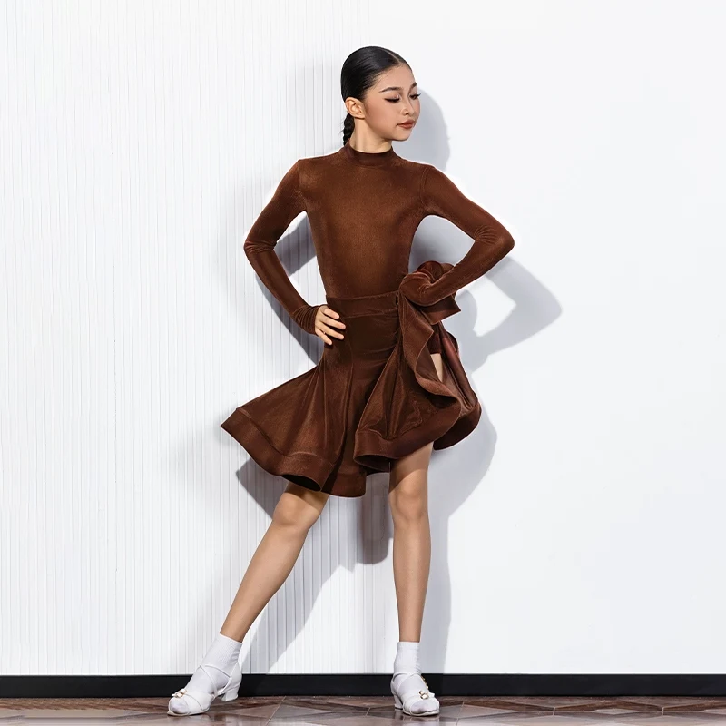 2025 Nieuwe Meisjes Lange Mouw Split Rok Pak Latin Dansvoorstelling Kostuums Competitie Regelgeving Kleding Danskleding DN 20688