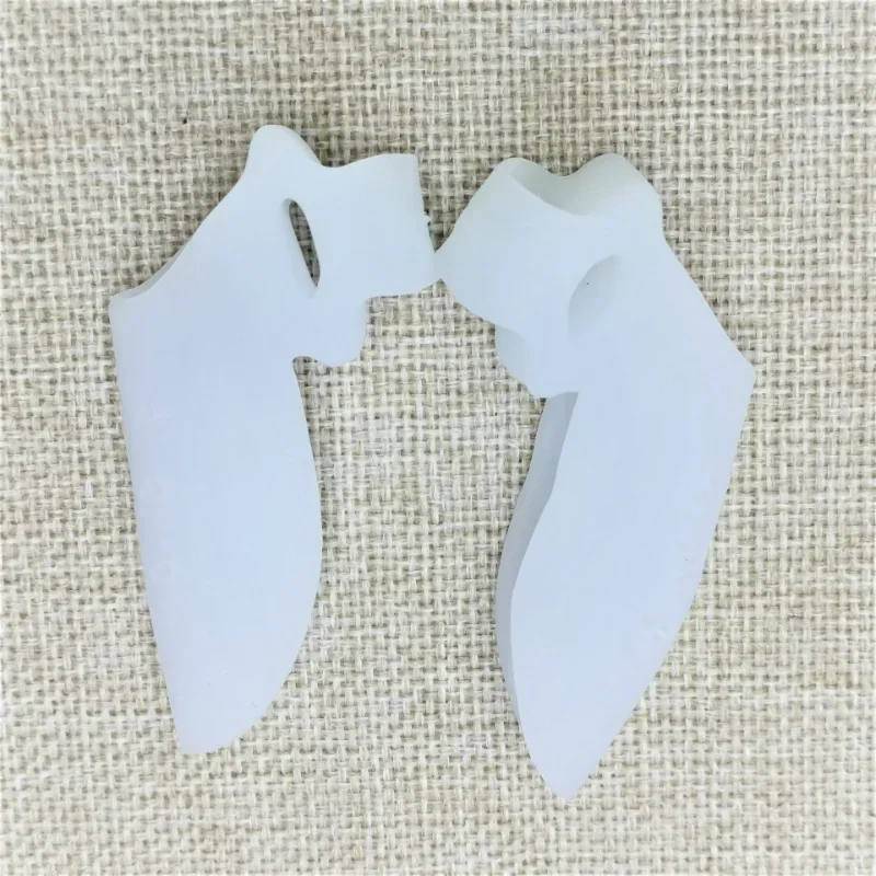 1Pair Silicone Gel Foot Fingers Two Hole Toe Separator Thumb Valgus Protector Bunion Adjuster Hallux Valgus Guard Feet Care