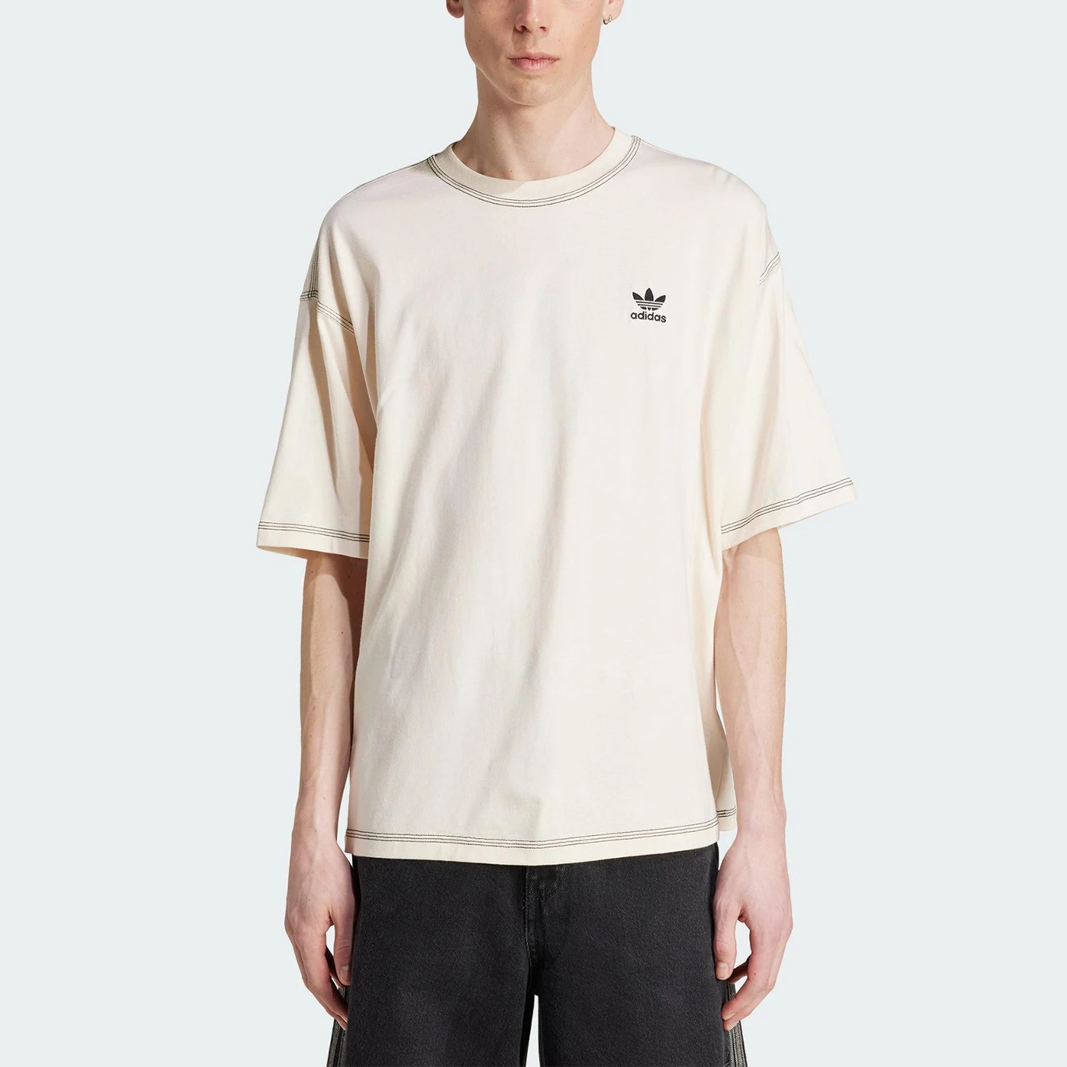 

Adidas genuine Superstar Men's Classic Minimalist Sports Crewneck Short Sleeve JW0970