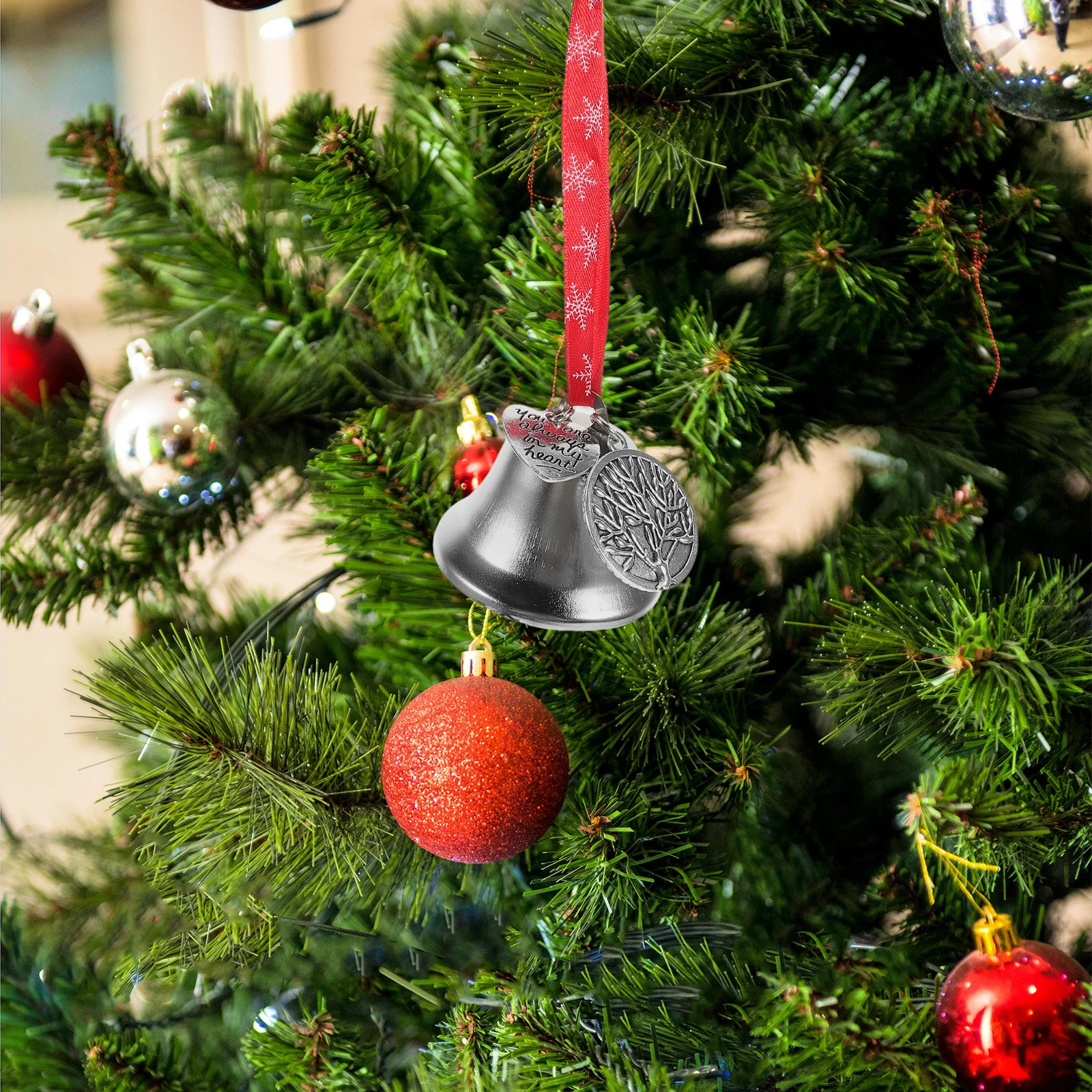 

Heat Transfer Blank Christmas Bell Pendants Sublimation Round Xmas Tree Ornaments Single Side Printing Holiday Decorations