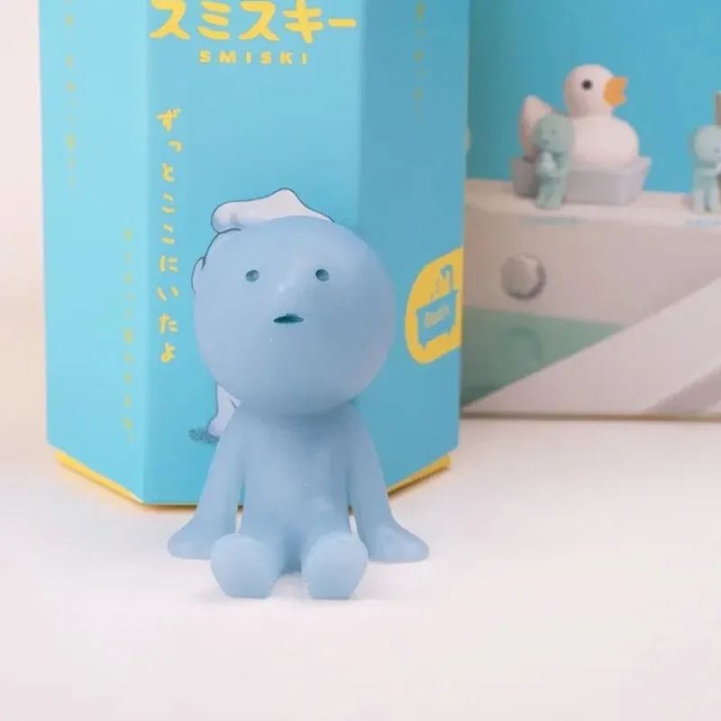 New-Hot Smiski Bath Serie Mistero Carino Glow In The Dark Green Doll Action Figures Cartoon Desktop Blind Box Modello Regalo Bambola Giocattoli