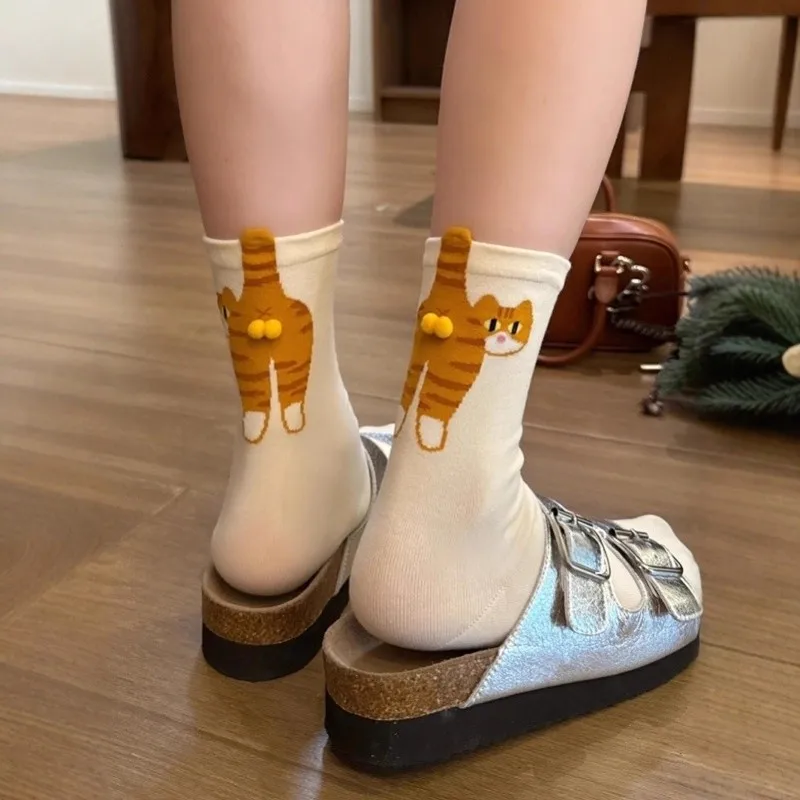 하라주쿠 귀여운 고양이 볼 양말 따뜻하고 통기성 좋은 부드러운 면 양말 재미있는 중간 길이 튜브 양말 여성 스포츠 양말 소녀 선물