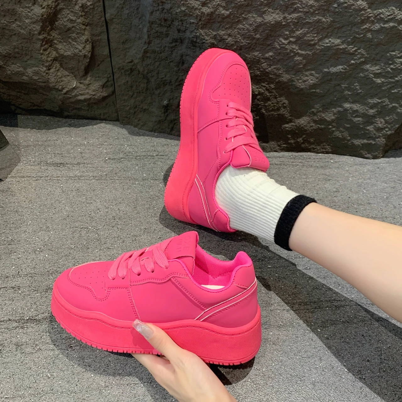 2024 Summer New Baotou Leisure Sports Sandals Women's Hollow Thick Sole Lightweight and Comfortable Dad Shoes  Womens Shoes