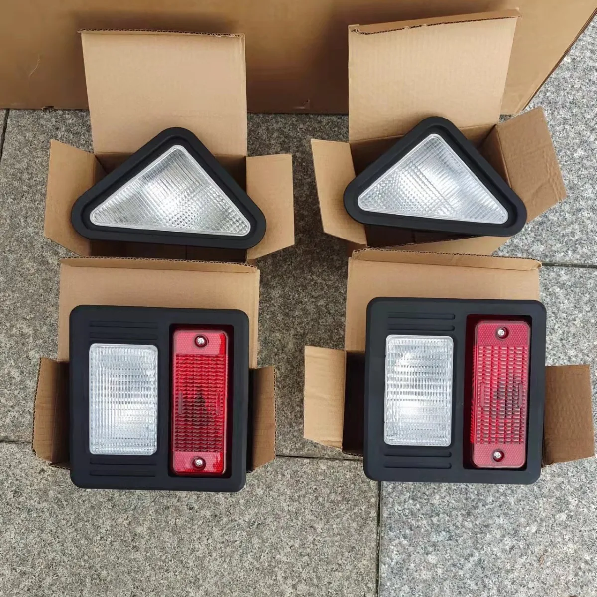 

S160 S185 S300 Skid steer loader Lighting, headlight 6718043 6718042