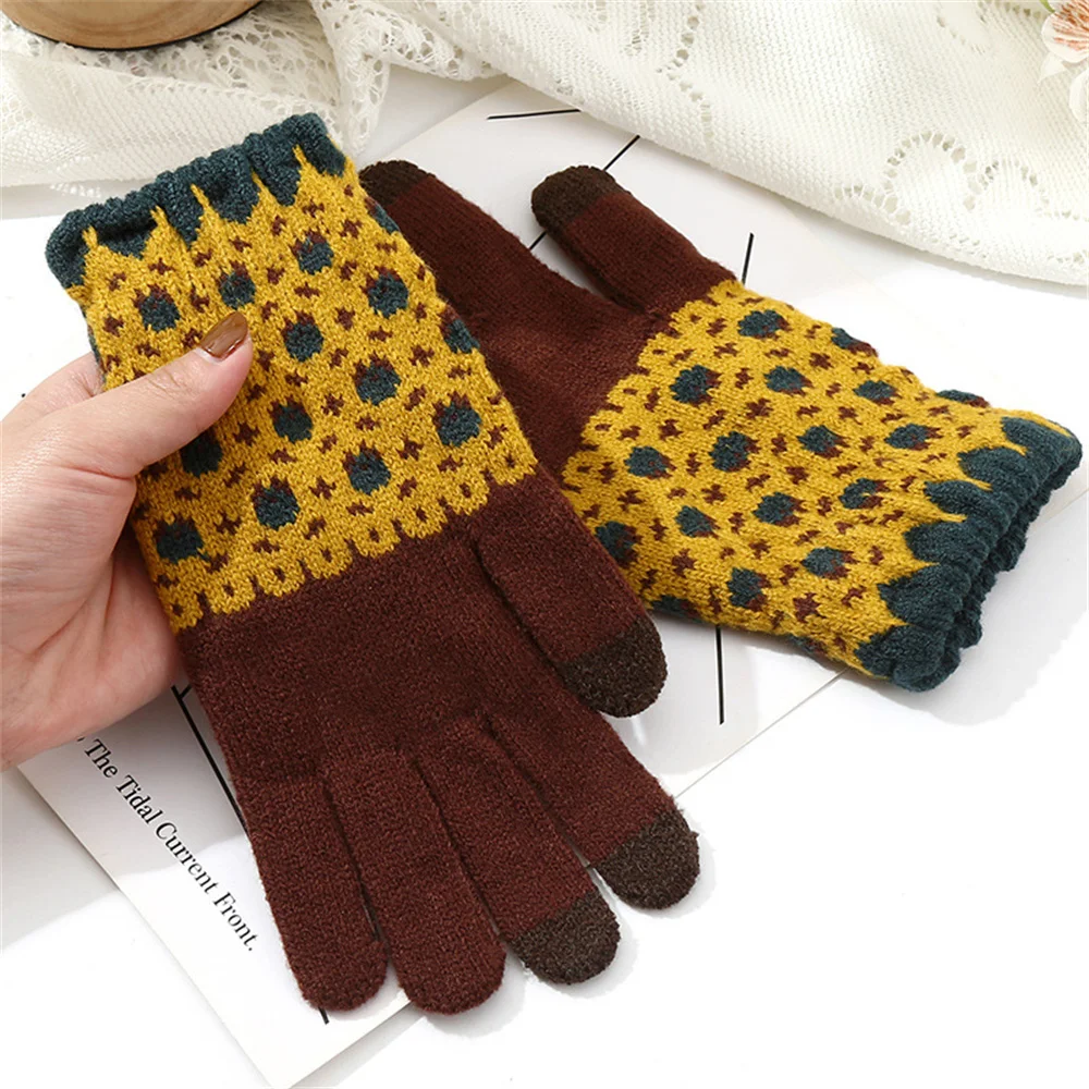 New Gloves To Keep You Warm In Winter Cute Winter Knitted Women'S Velvet Cycling Windproof Knitted Gloves Outdoor Gloves