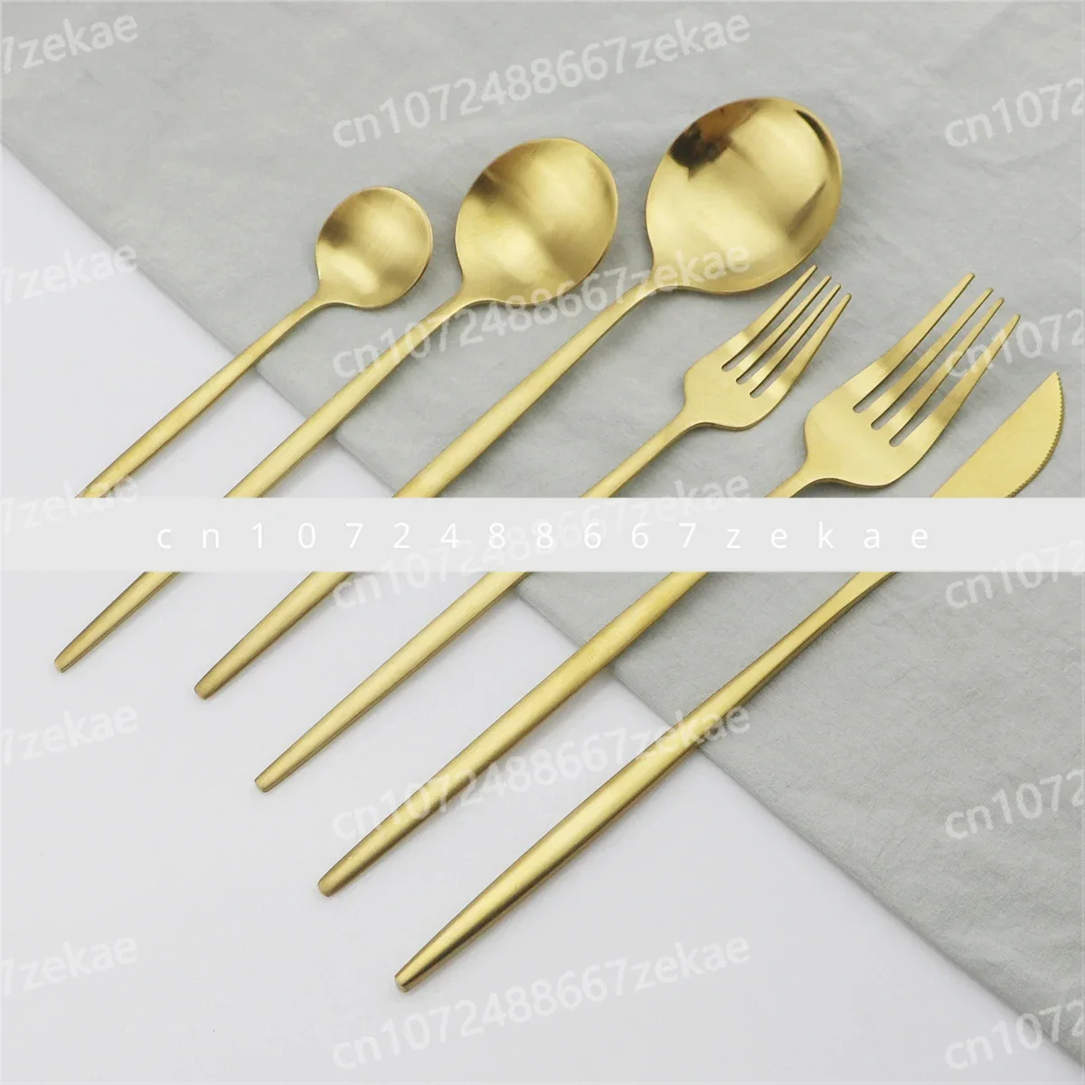 30 Piece Stainless Steel Cutlery Knife, Dessert Fork, Spoon, Dinner Silverware,Kitchen Party Cutlery Set, Matte Gold Cutlery Set