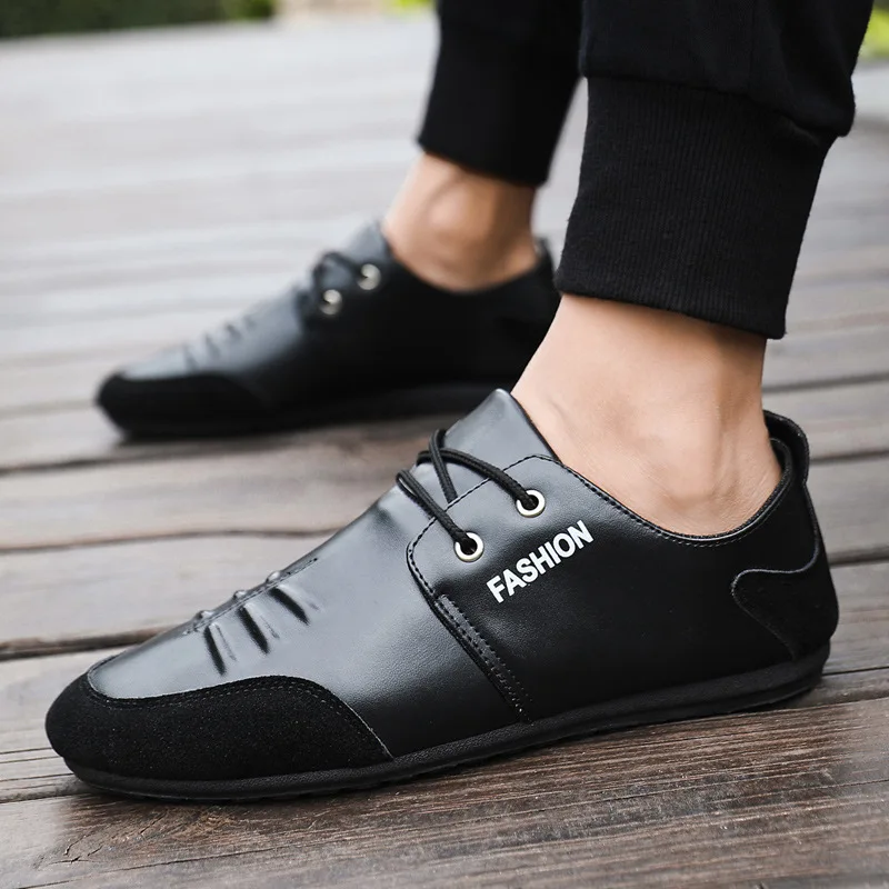 

Flat Men Shoes Leisure Leather Shoes for Men White Footwear 2025 Summer Trend Breathable Soft Casual Sneakers British Peas Shoes